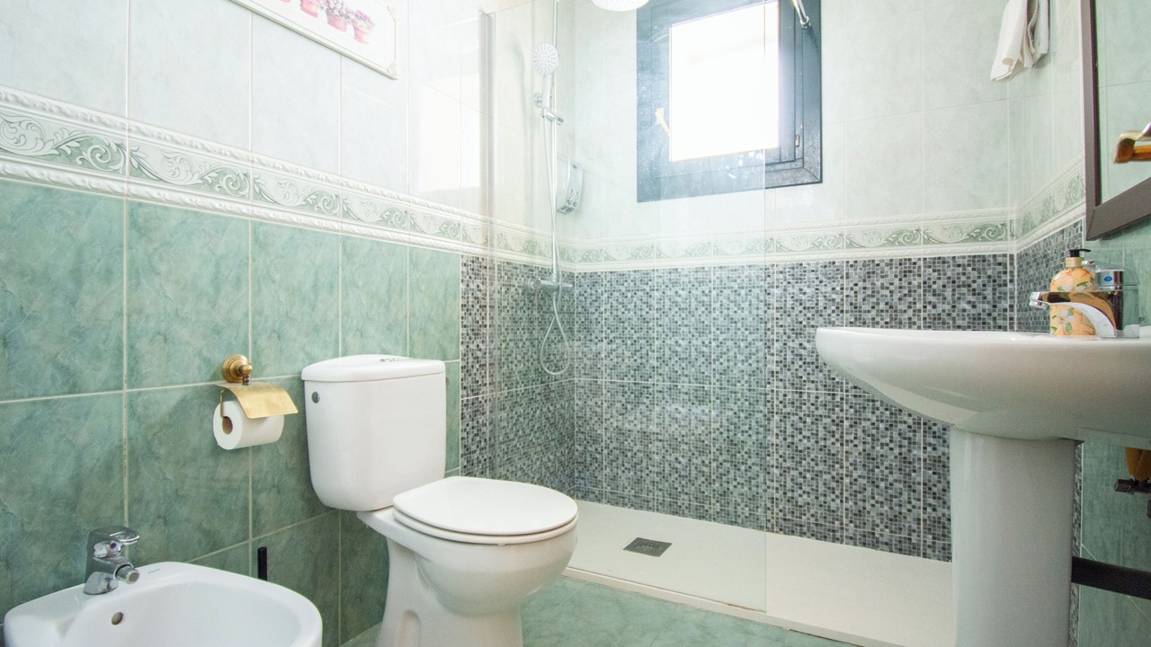 Photo of Bathroom in Ucles