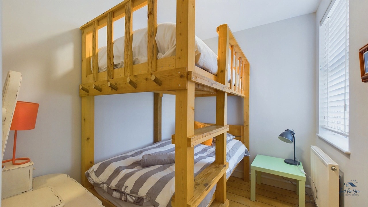 Photo of Others in Bembridge