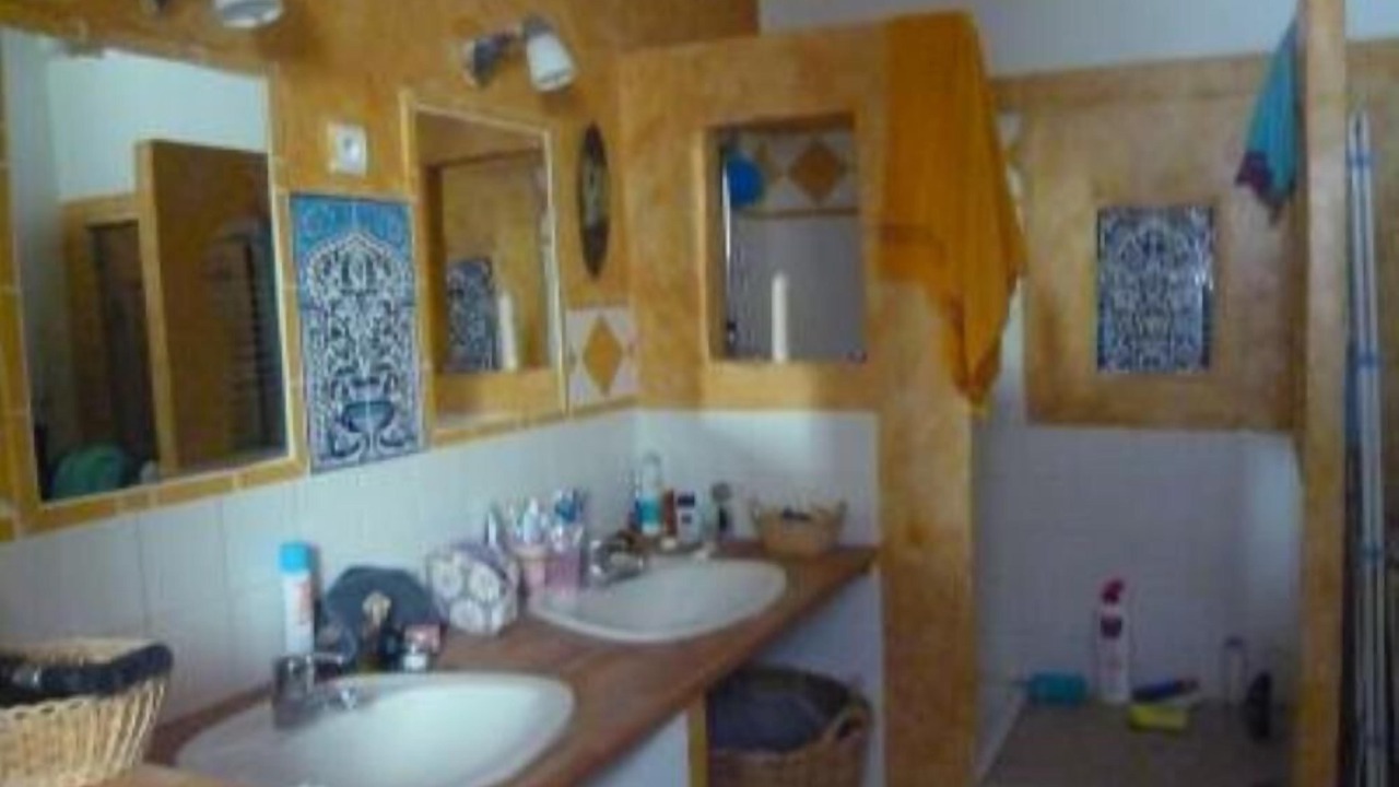 Photo of Bathroom in Brujas