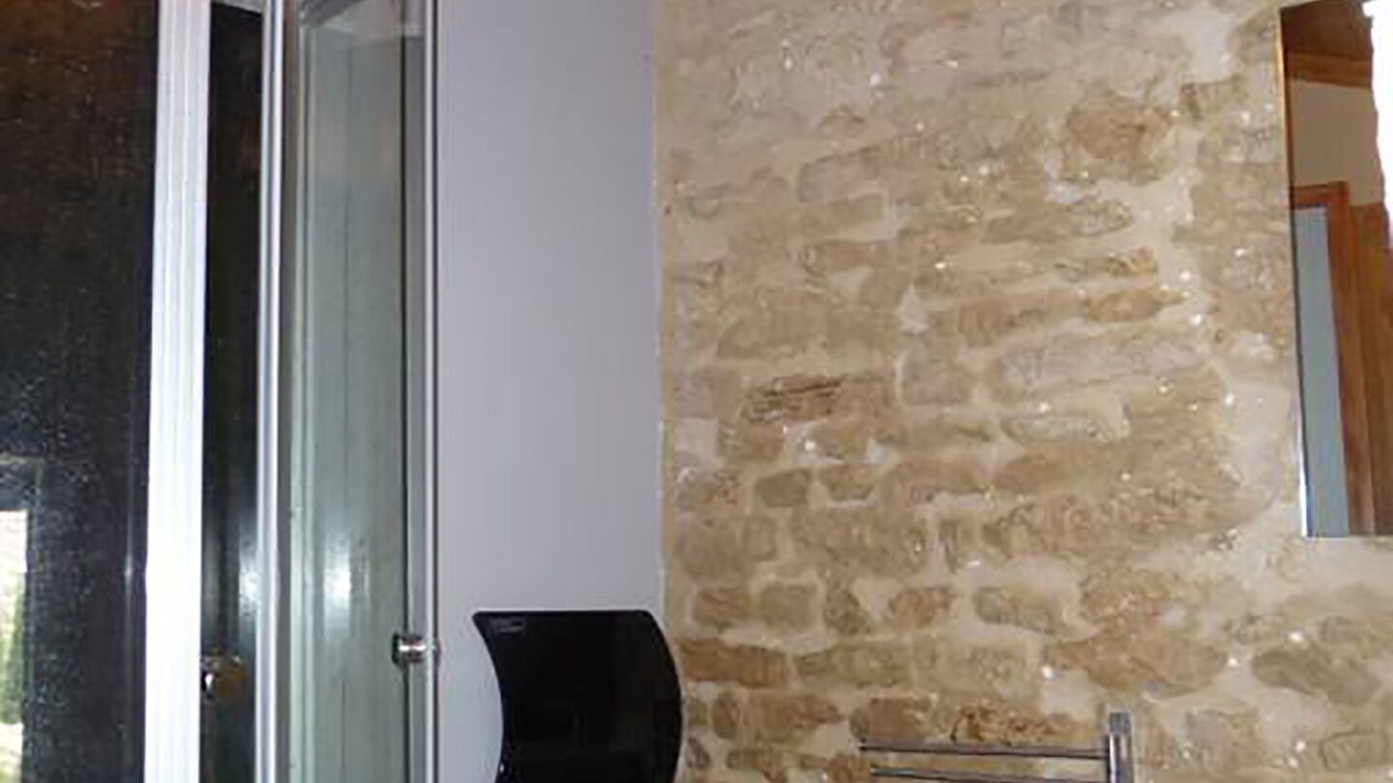 Photo of Bathroom in Saint-Georges-les-Baillargeaux