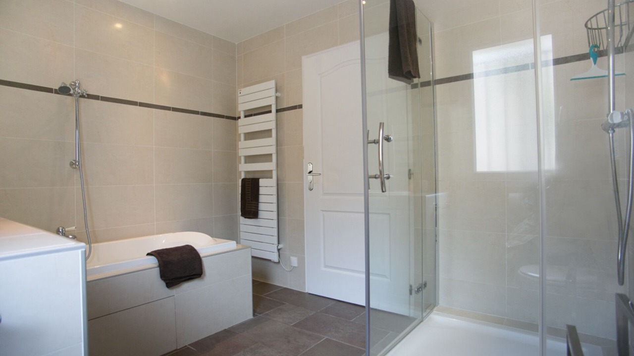 Photo of Bathroom in Thuir