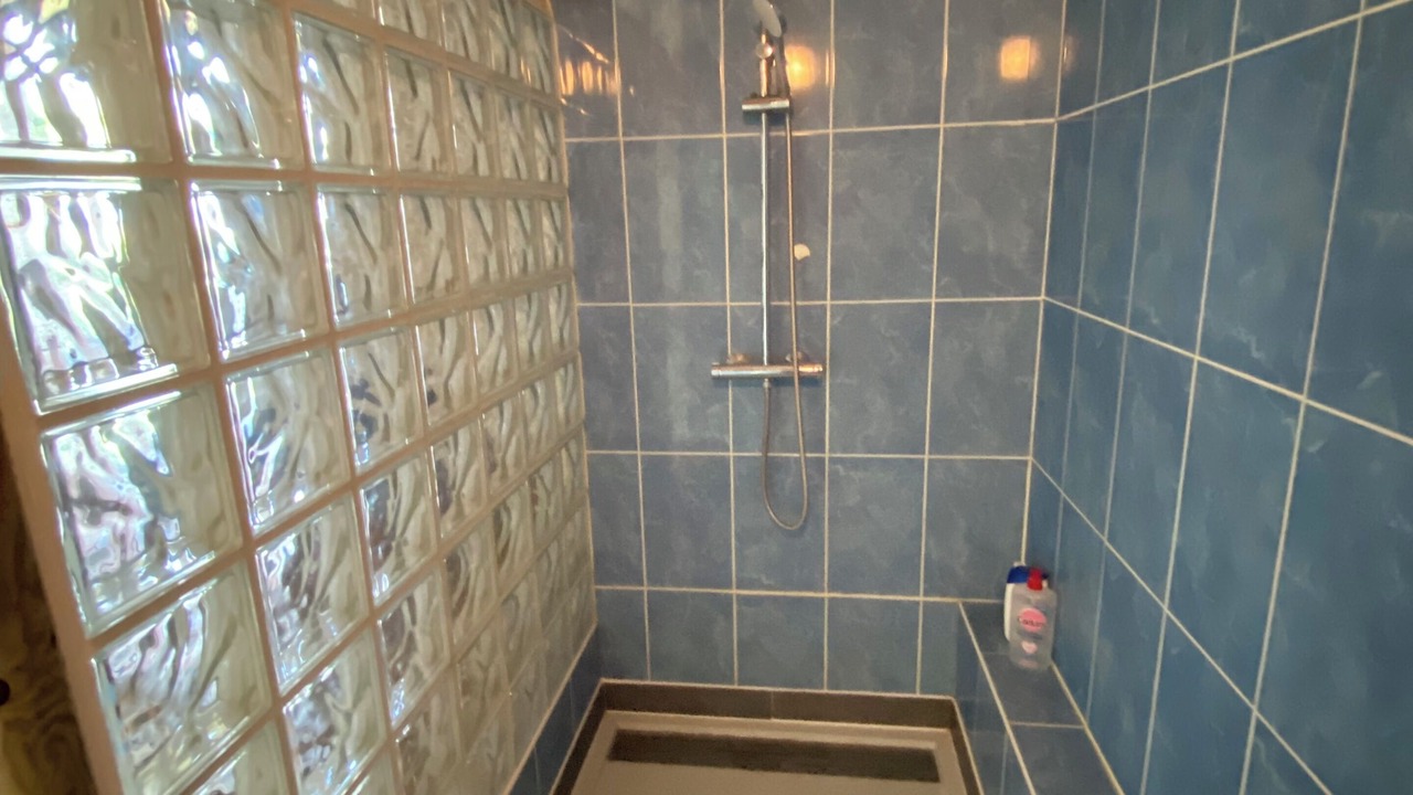 Photo of Bathroom in Montmirat