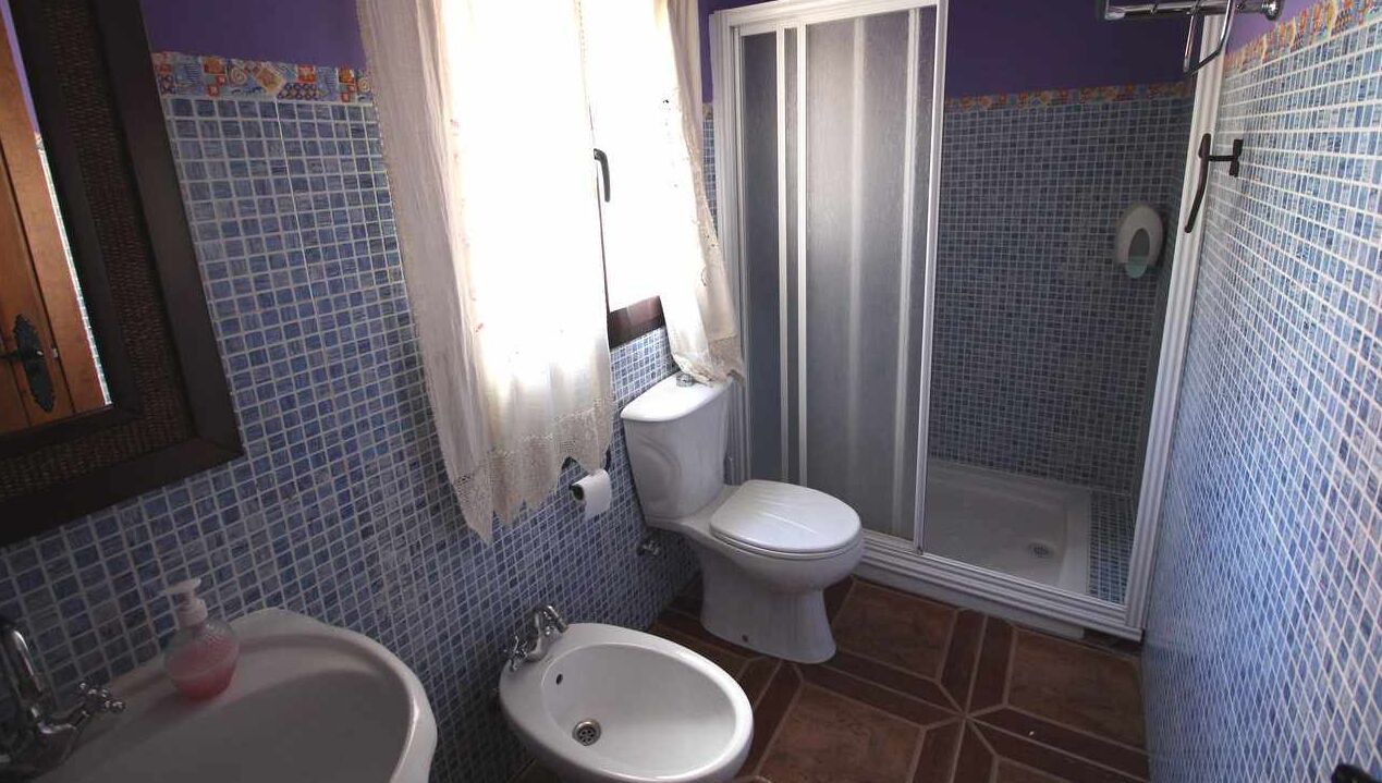 Photo of Bathroom in Enguidanos