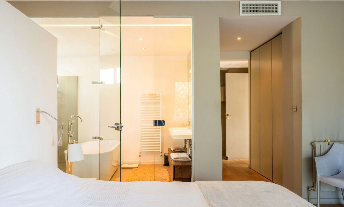 Photo of Bedroom in Roucas-Blanc