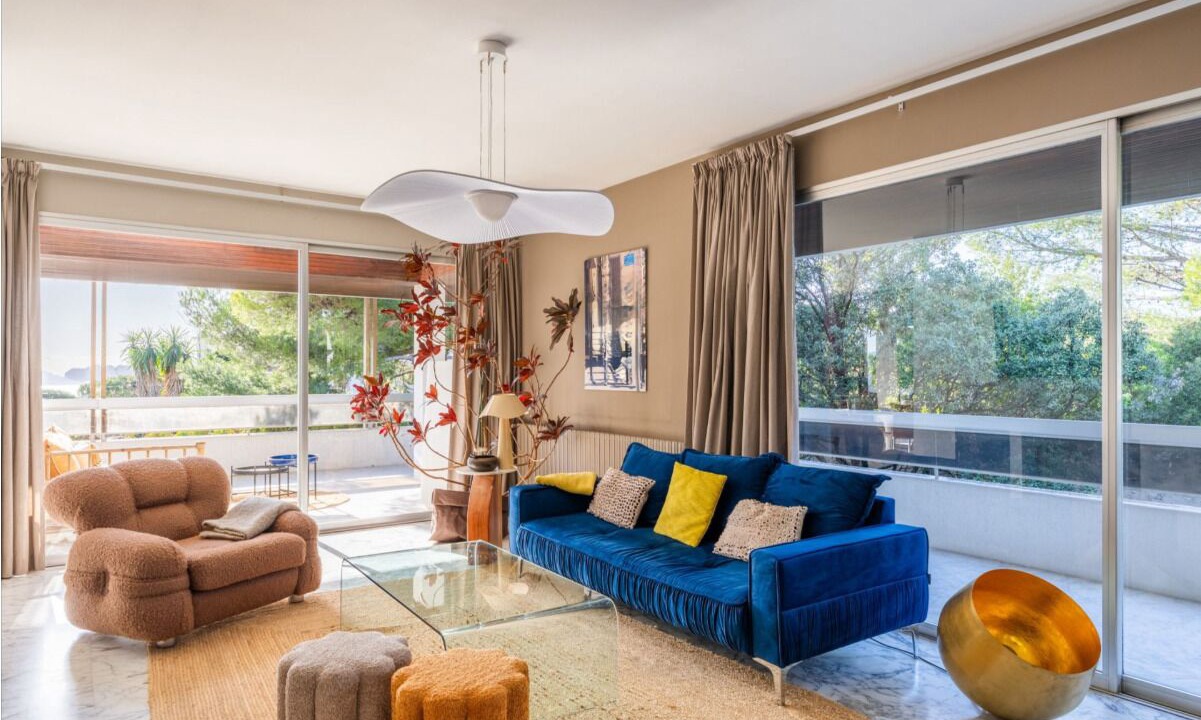 Photo of Livingroom in Roucas-Blanc