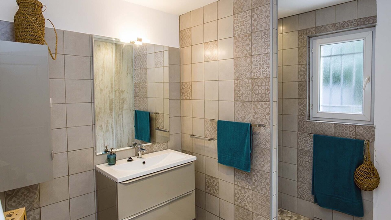 Photo of Bathroom in Collias