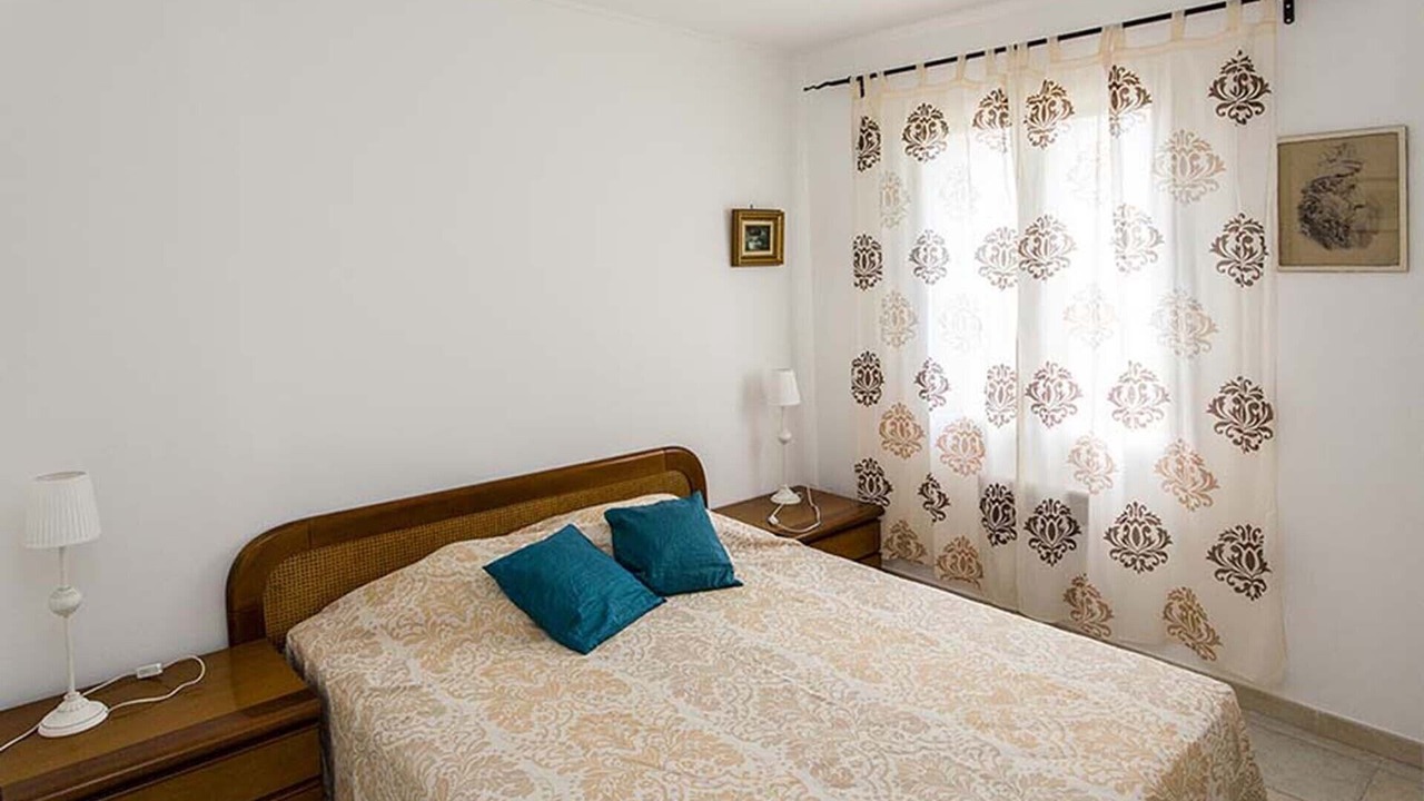Photo of Bedroom in Collias