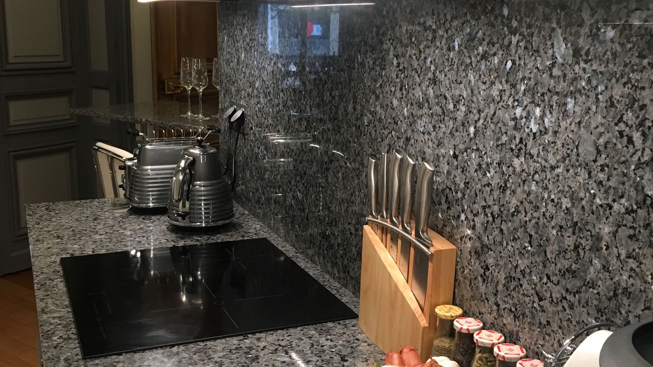 Photo of Kitchen in Quartier de la Plaine-de-Monceaux