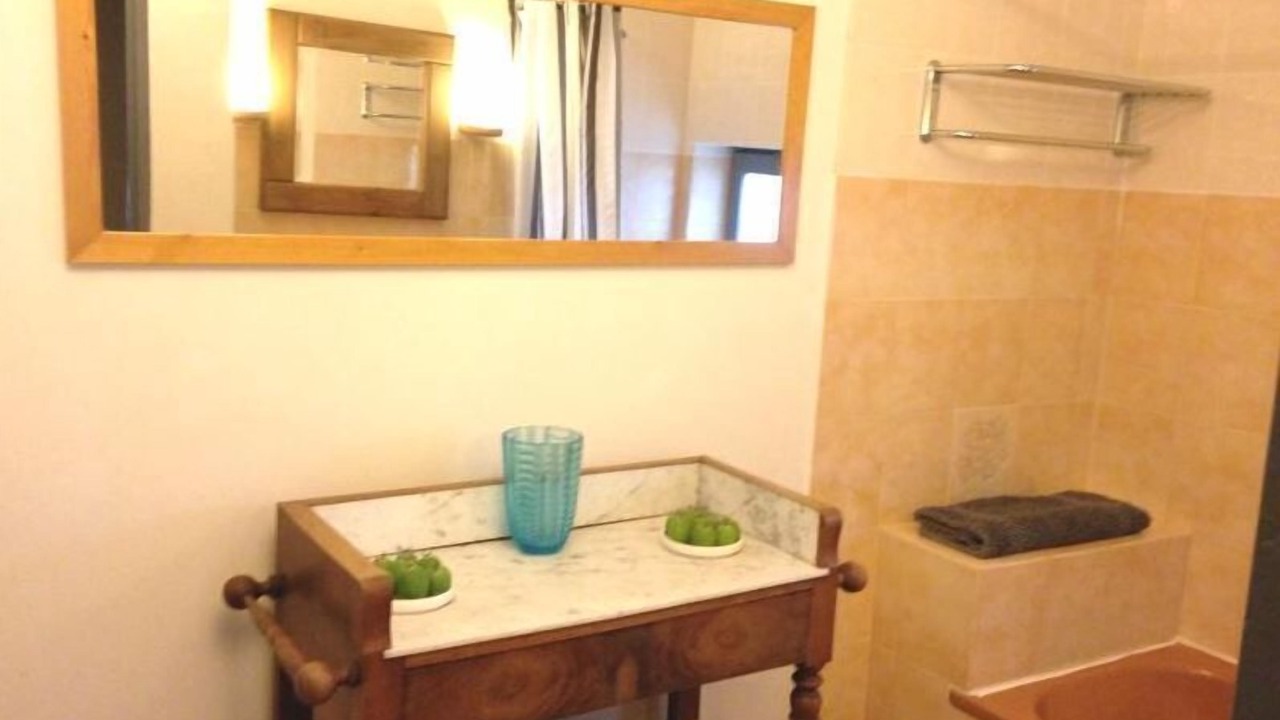 Photo of Bathroom in Saint-Clement-des-Levees