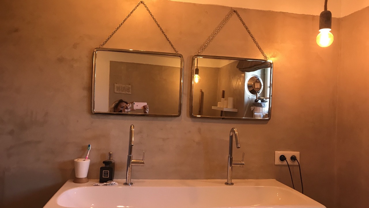 Photo of Bathroom in Ouveillan