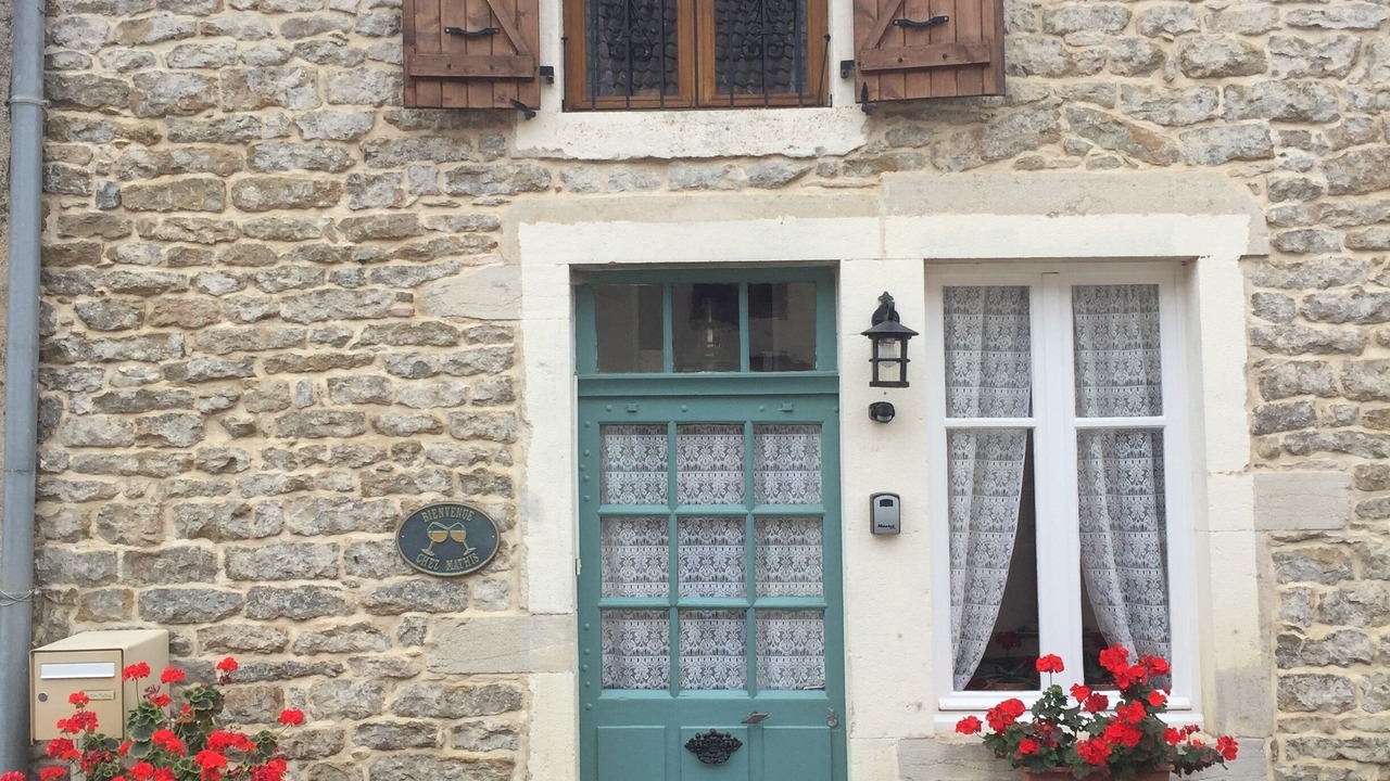 Photo of Outdoor in Auxant