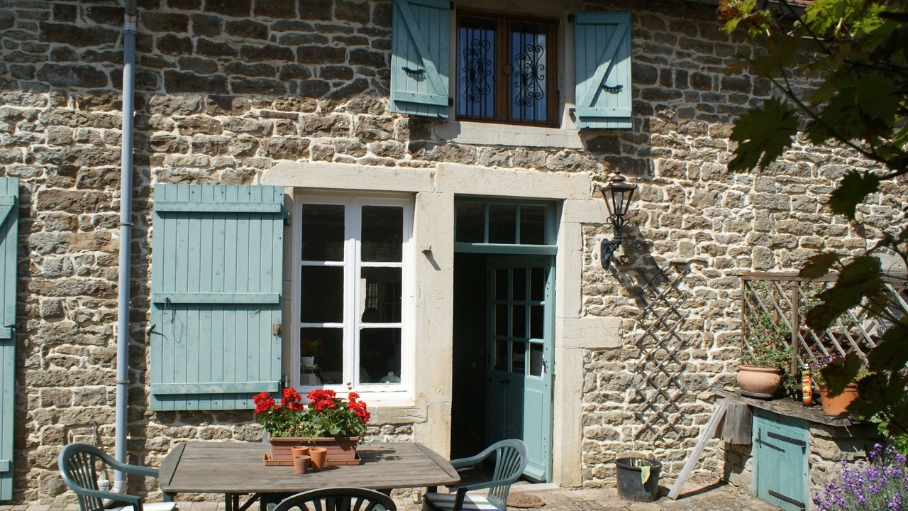 Photo of Outdoor in Auxant