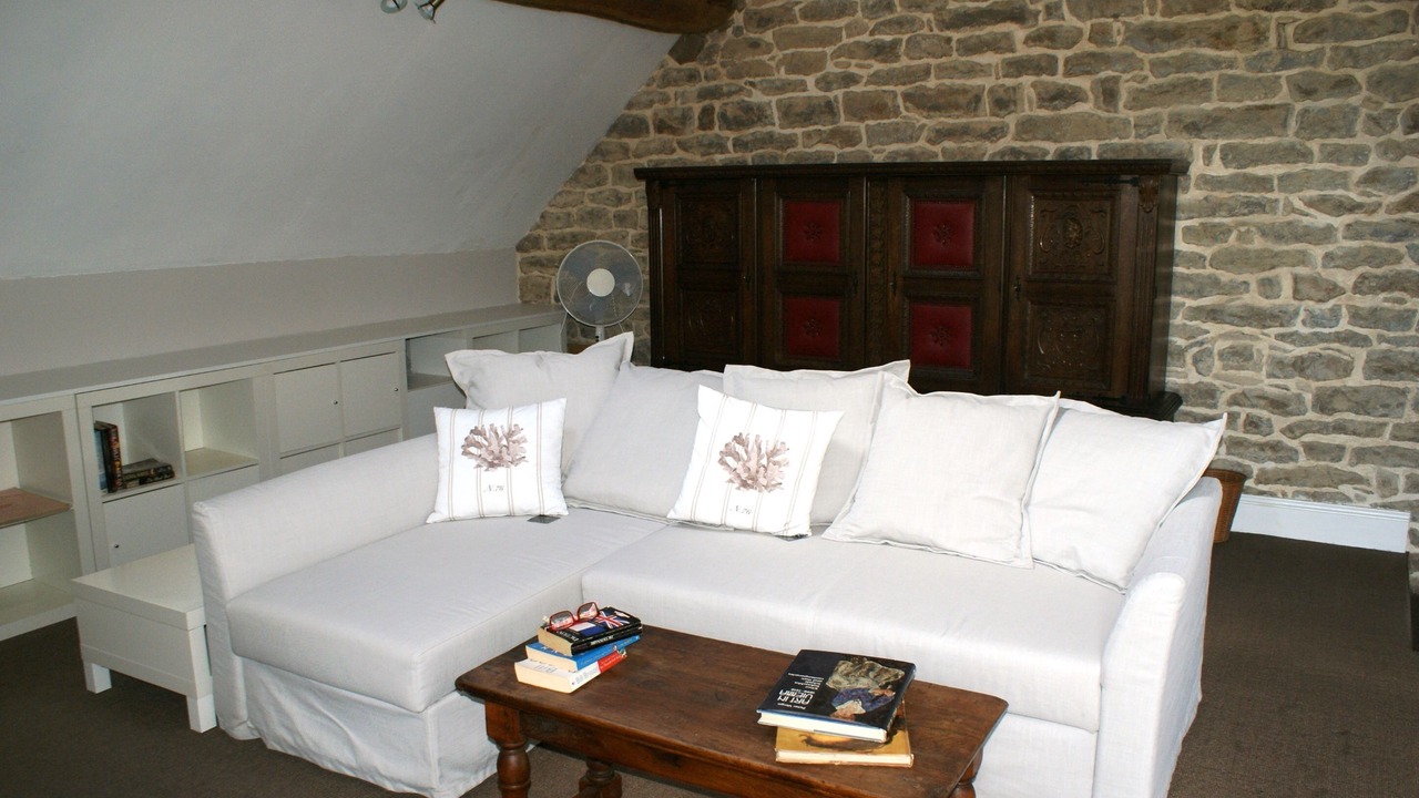 Photo of Others in Auxant