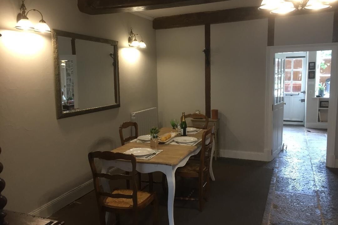 Photo of Others in Auxant