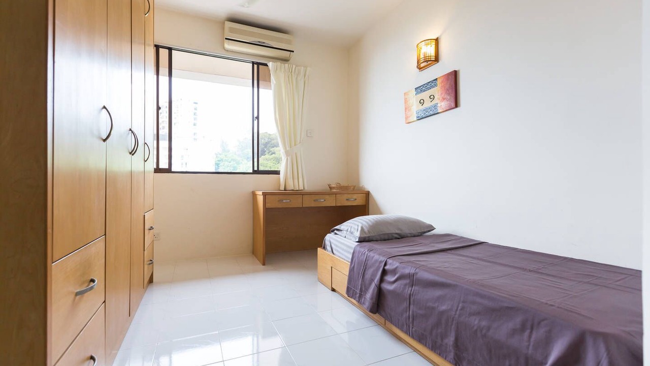 Photo of Bedroom in Miami Green