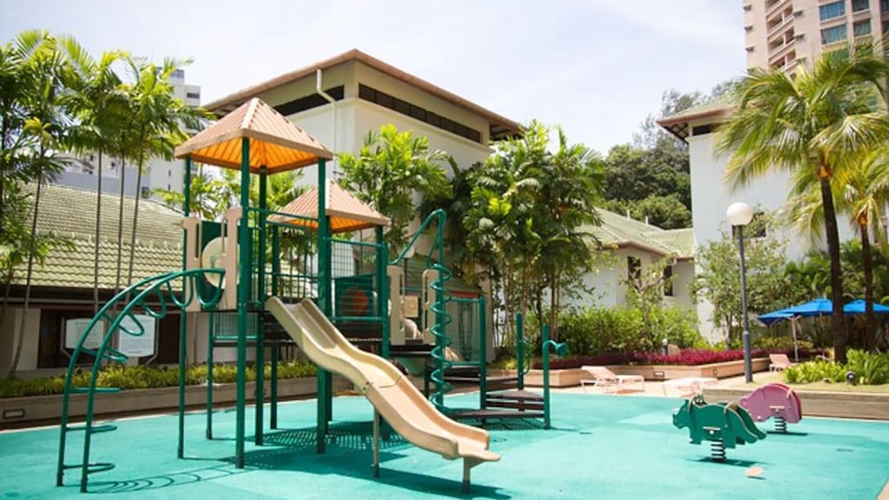 Photo of Others in Miami Green