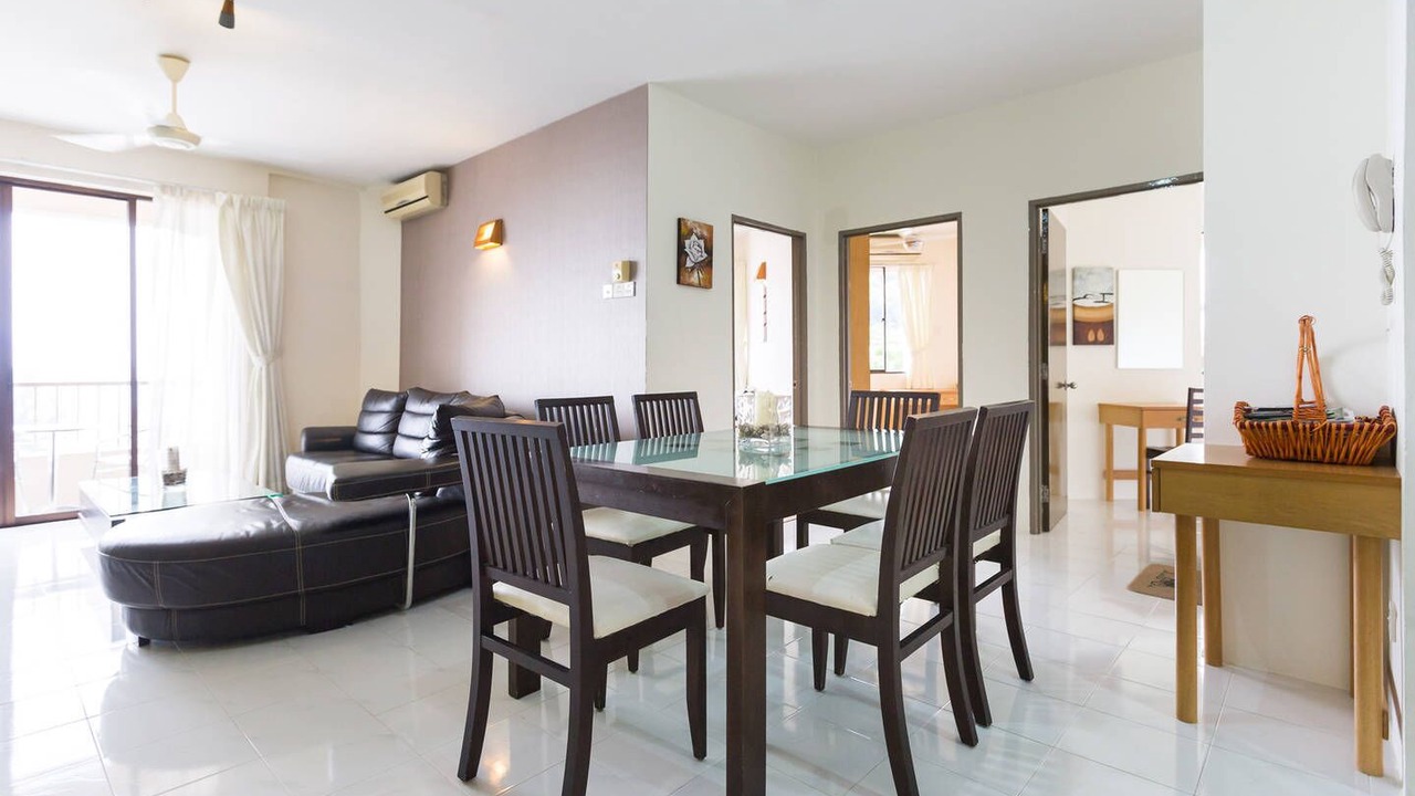 Photo of Others in Miami Green