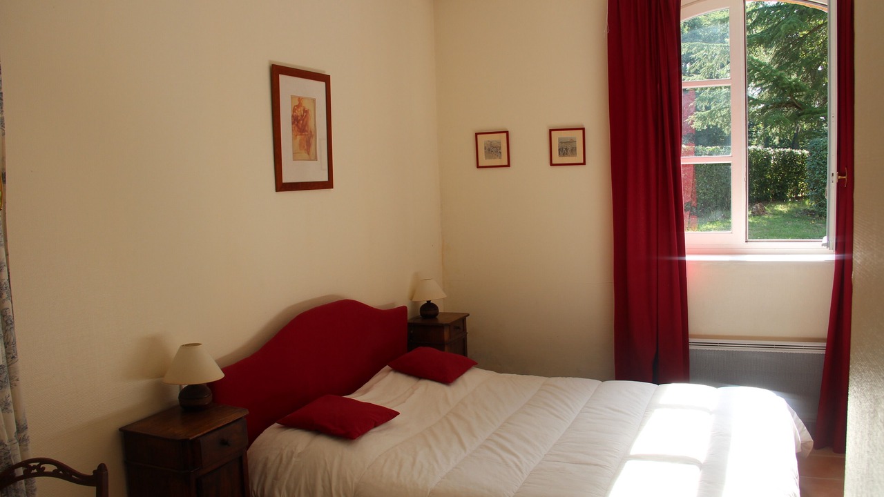 Photo of Bedroom in Serignac