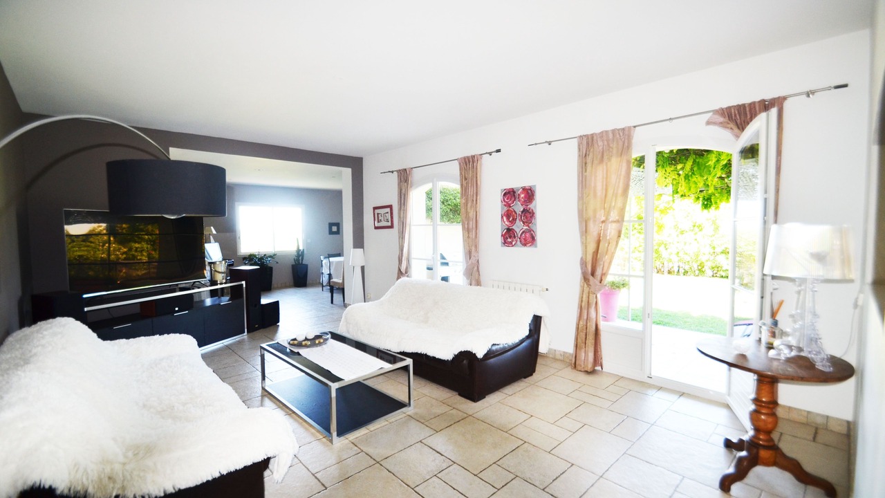 Photo of Livingroom in Saint-Drezery
