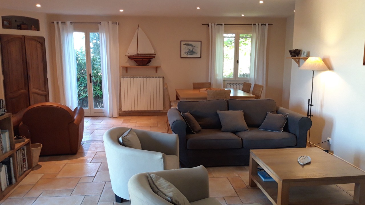 Photo of Livingroom in Teyran