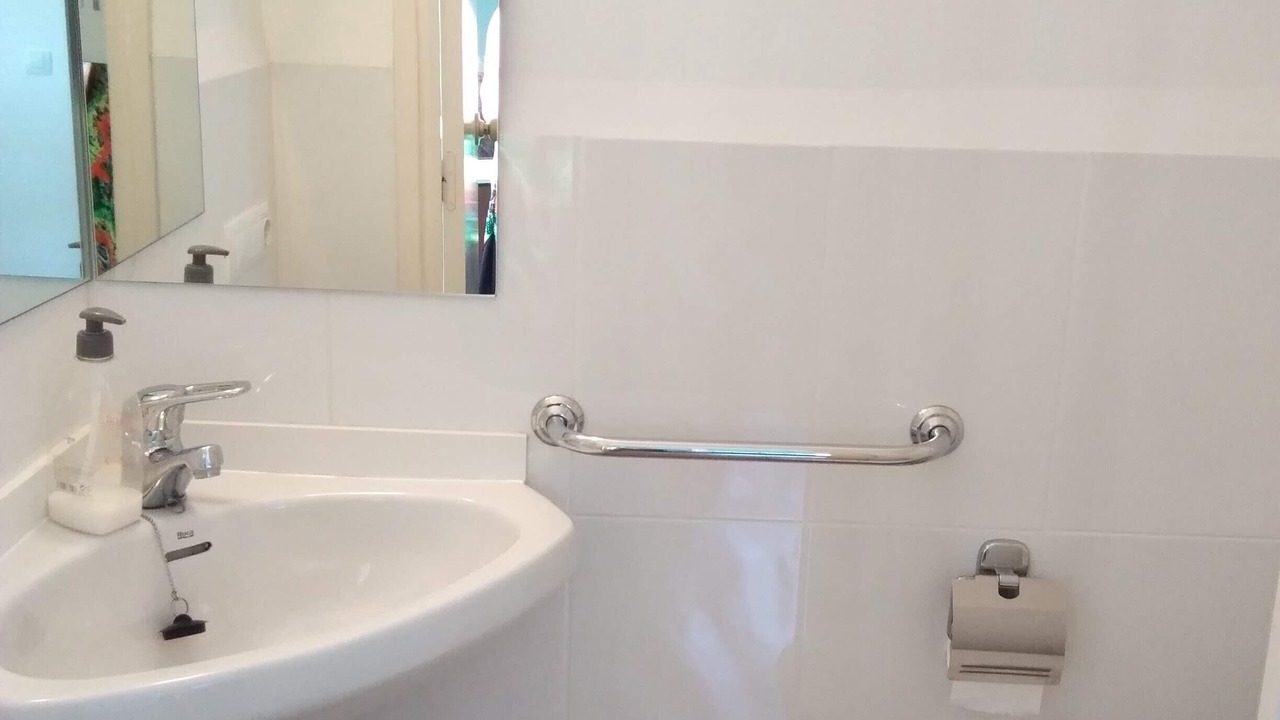 Photo of Bathroom in Les Cases d'Alcanar