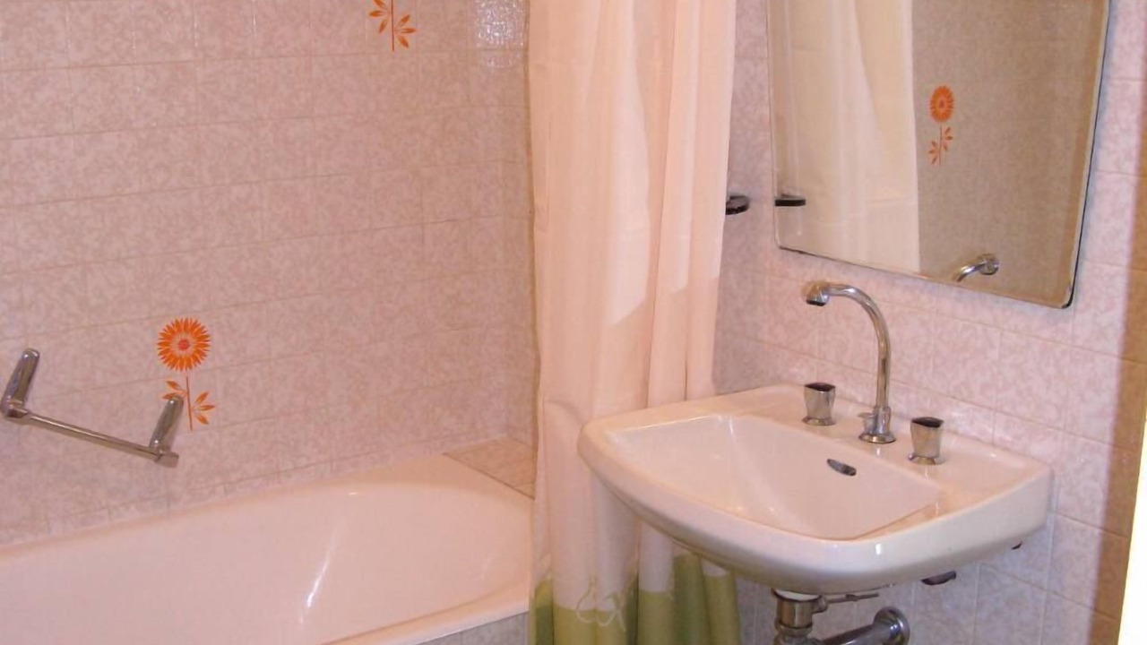 Photo of Bathroom in Massiac