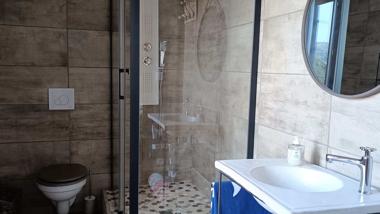 Photo of Bathroom in Santa-Lucia-di-Mercurio