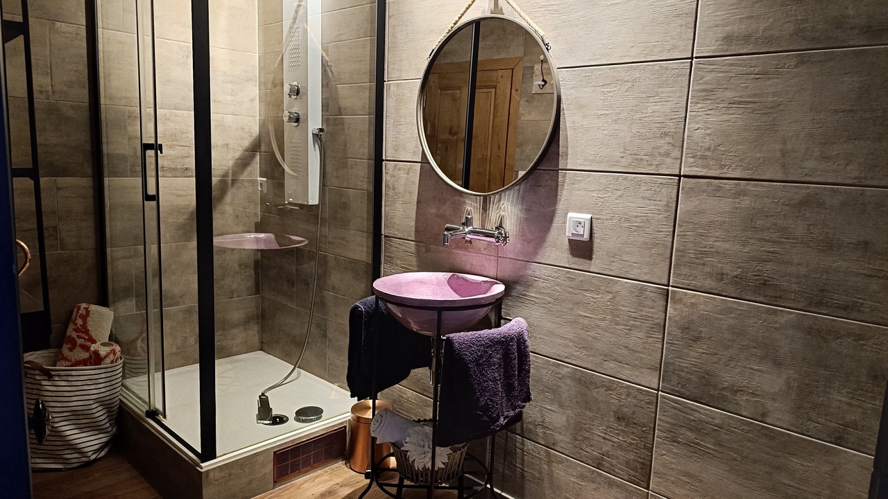 Photo of Bathroom in Santa-Lucia-di-Mercurio