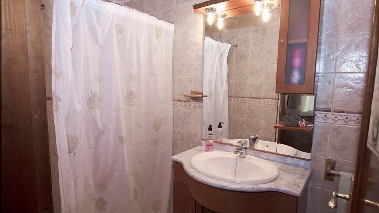 Photo of Bathroom in Beniatjar