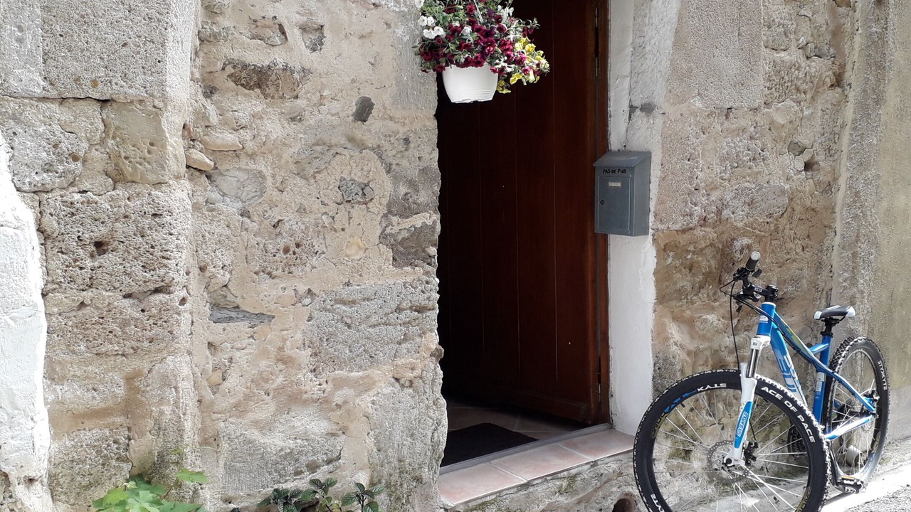 Photo of Others in Saint-Genies-de-Fontedit
