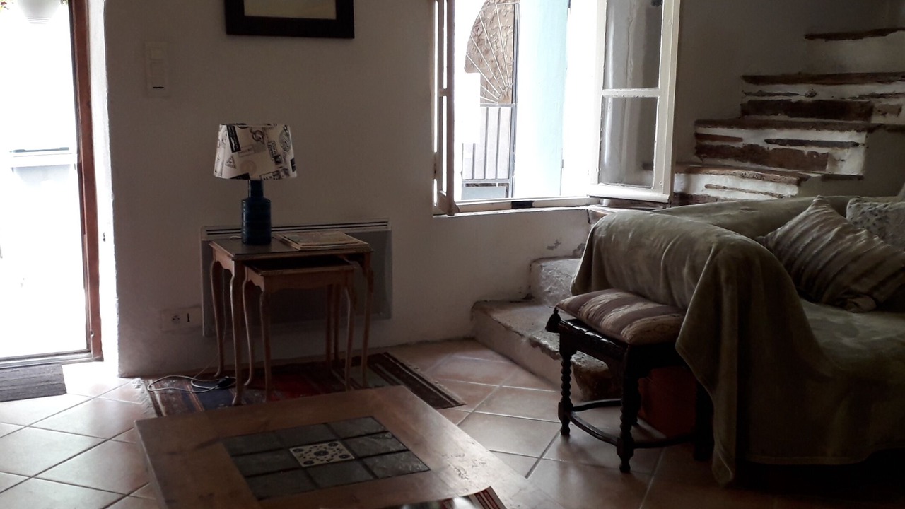 Photo of Livingroom in Saint-Genies-de-Fontedit