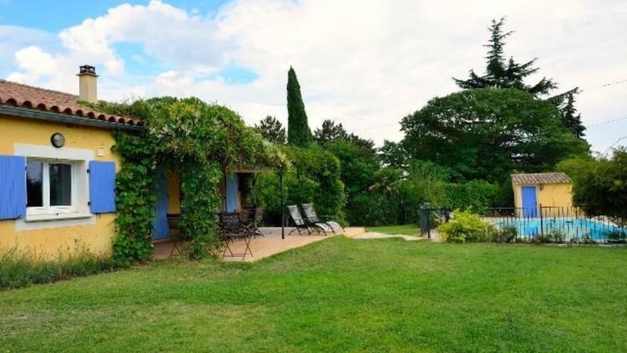 Photo of Outdoor in Saint-Julien-de-Peyrolas