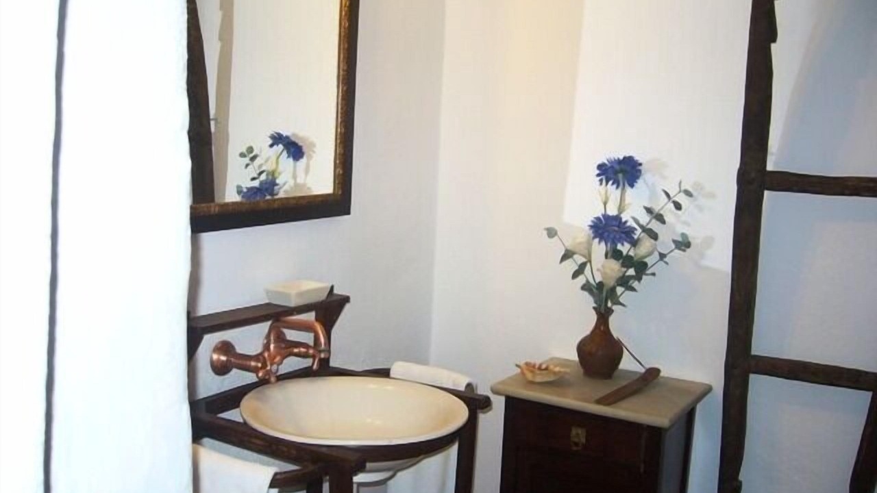 Photo of Bathroom in La Torre d'En Besora