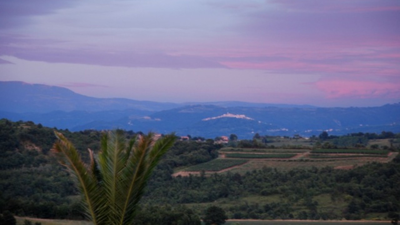 Photo of Outdoor in Baredine