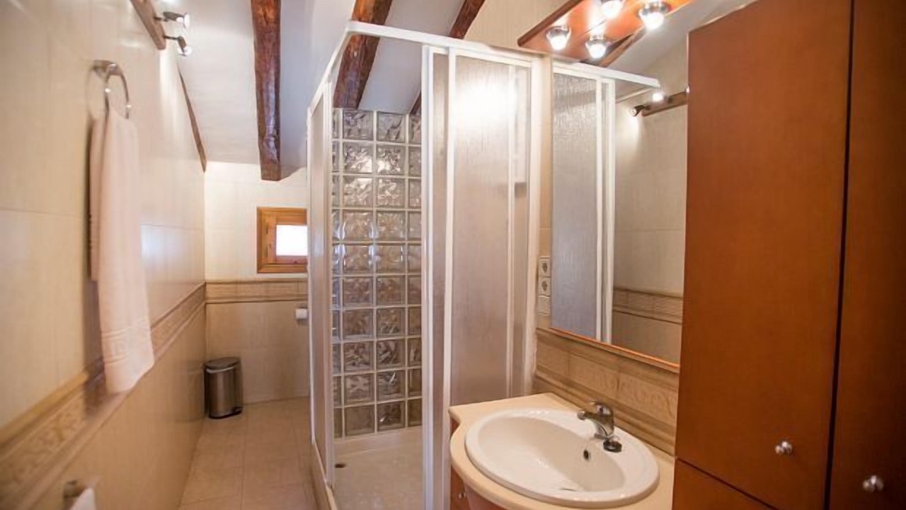 Photo of Bathroom in Caseres