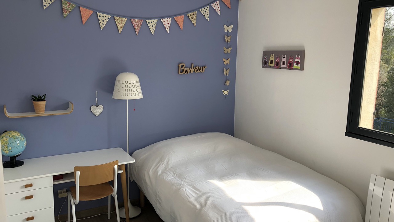 Photo of Bedroom in Bouc-Bel-Air