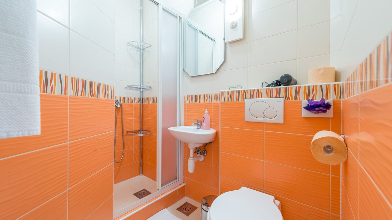 Photo of Bathroom in Pile