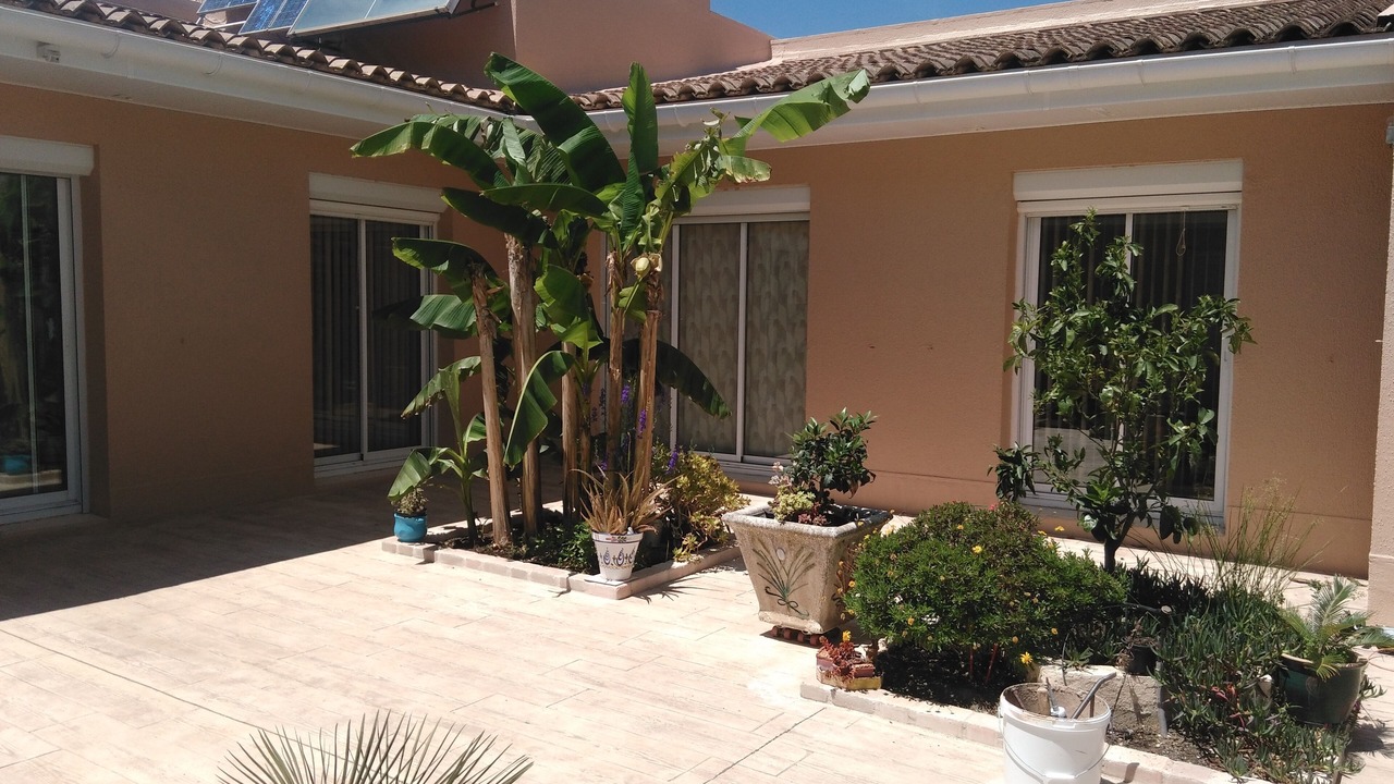 Photo of Outdoor in Saint-Martin-de-Crau