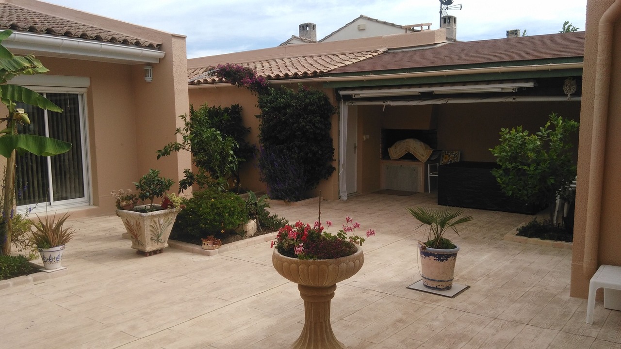 Photo of Patio Balcony in Saint-Martin-de-Crau