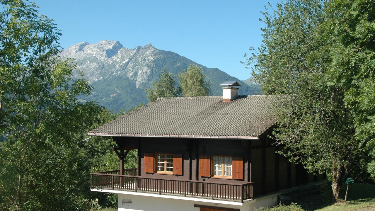 Photo of Outdoor in Thones