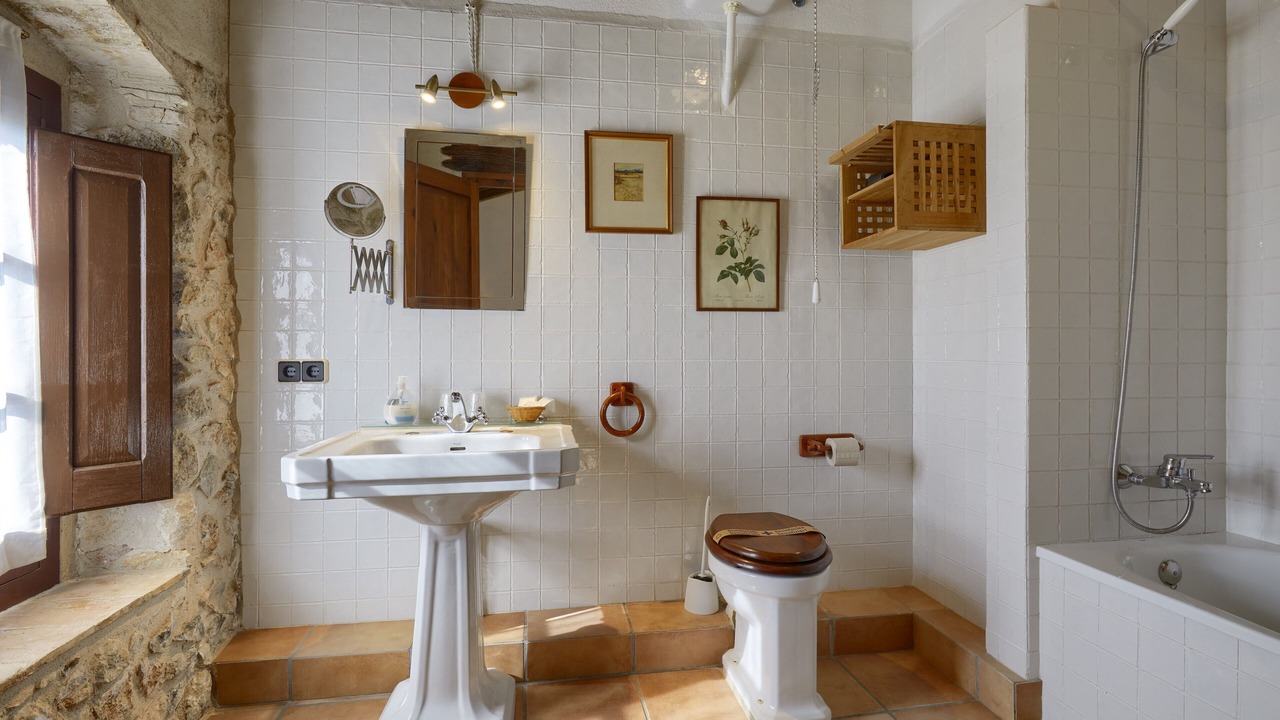 Photo of Bathroom in Torroella de Montgri