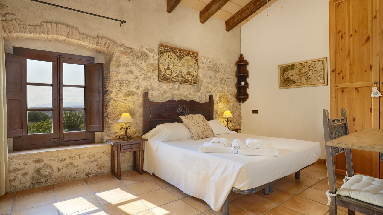 Photo of Bedroom in Torroella de Montgri