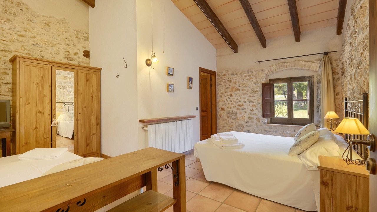 Photo of Bedroom in Torroella de Montgri