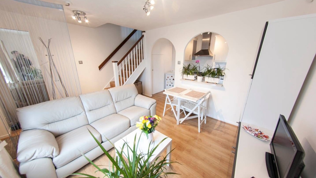 Photo of Livingroom in St. Leonard's