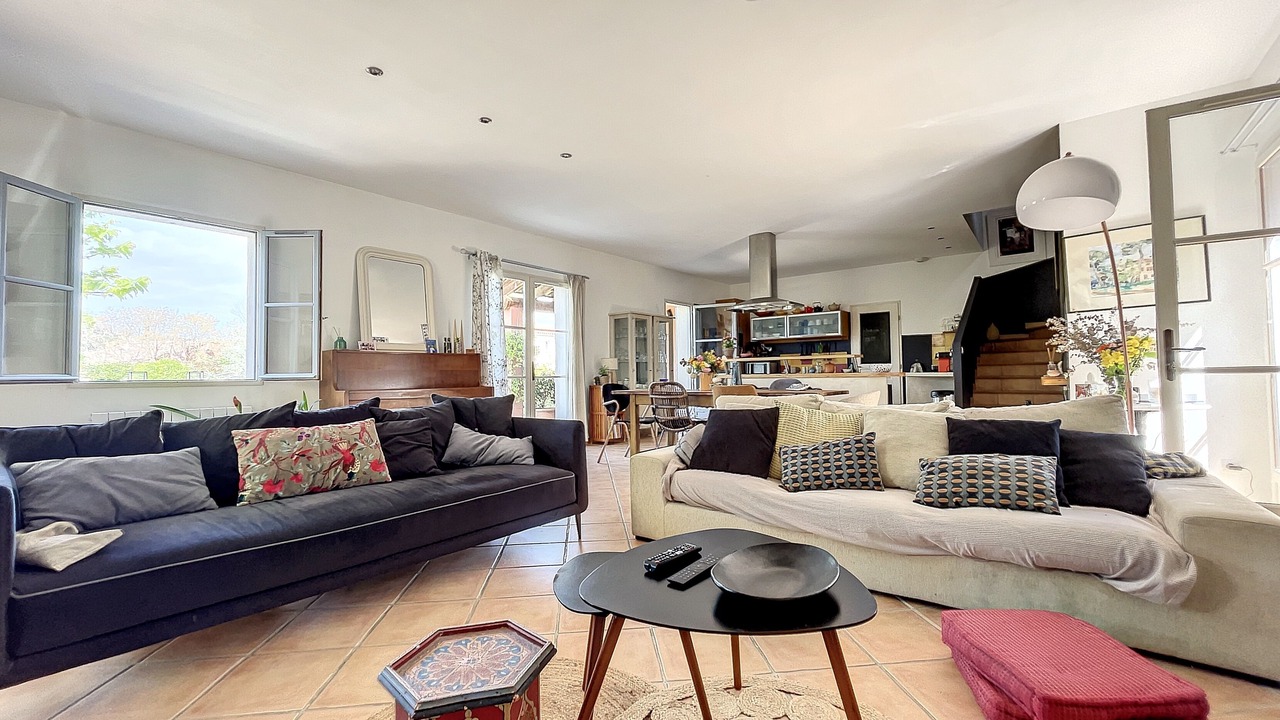 Photo of Livingroom in Cadenet