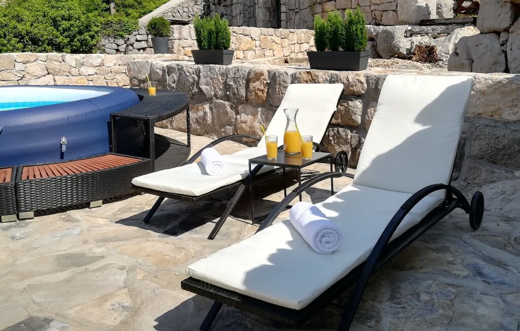 Photo of Patio Balcony in Stravca