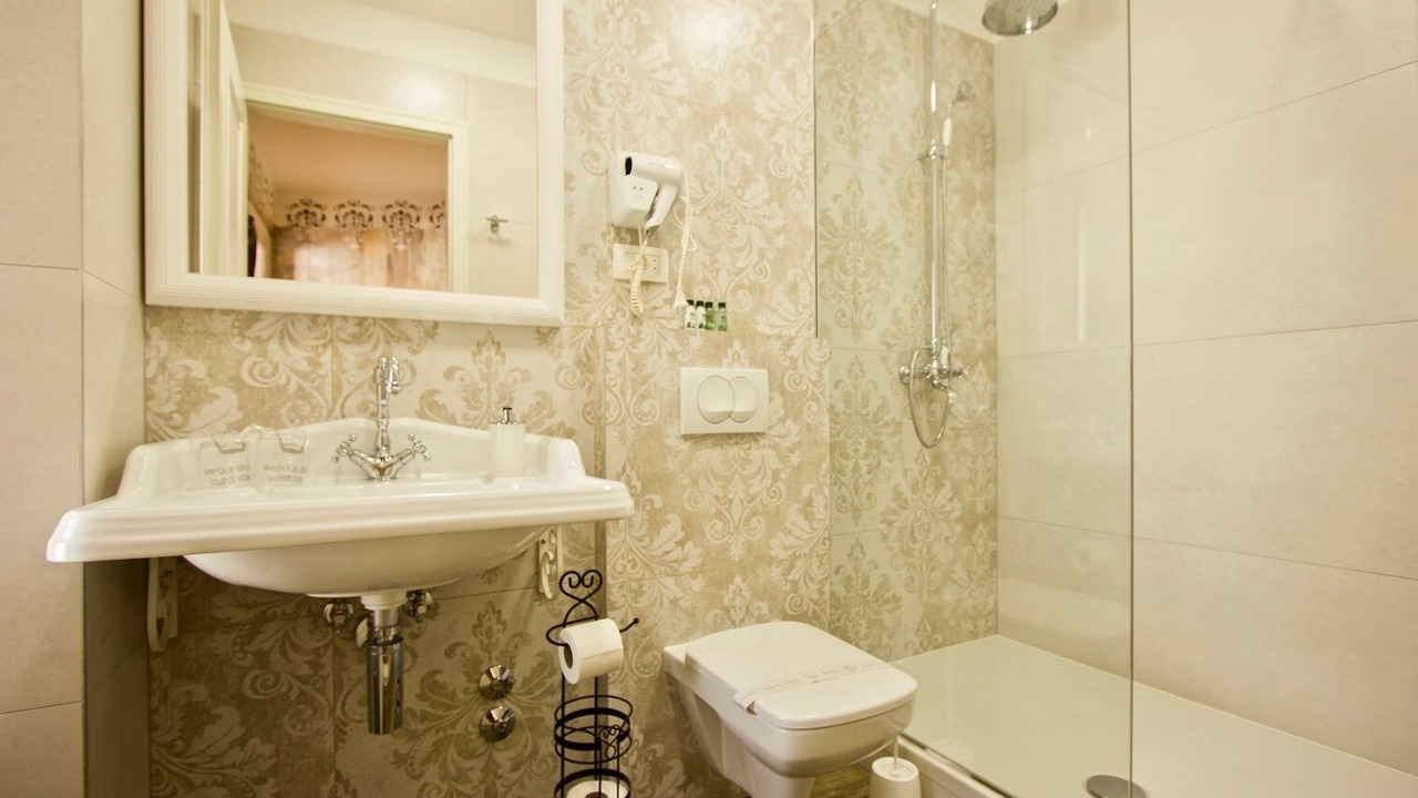 Photo of Bathroom in Old Town
