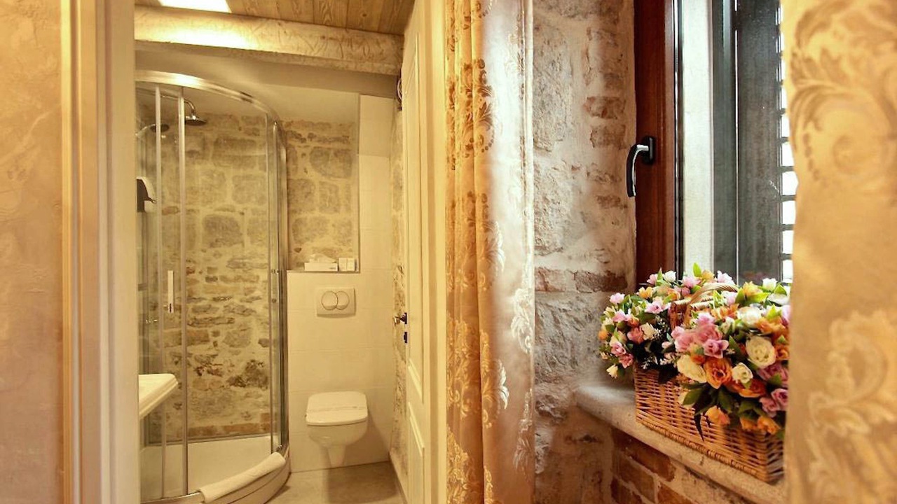 Photo of Bathroom in Old Town