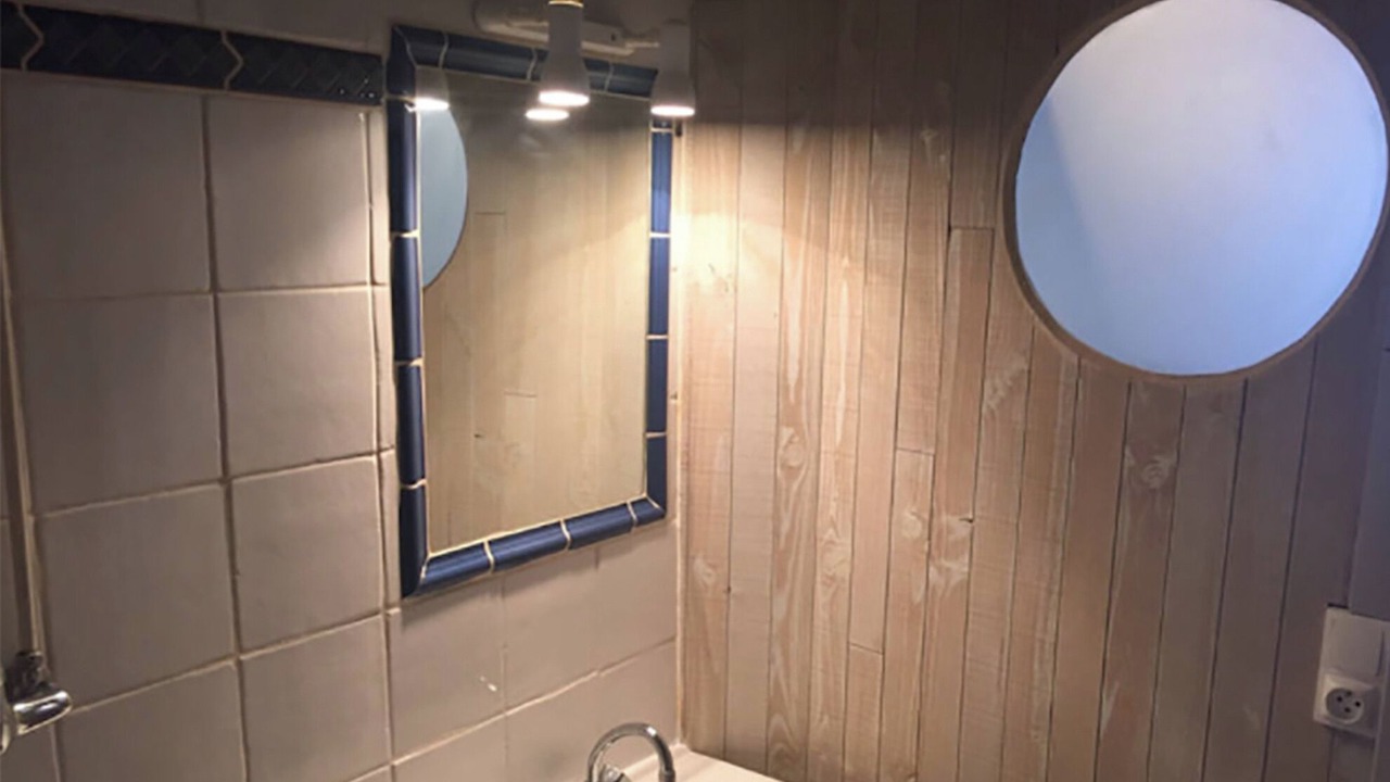 Photo of Bathroom in Quartier Administrations