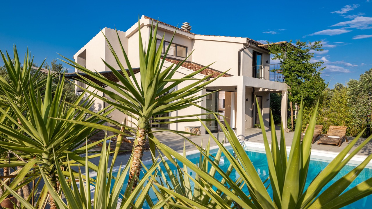 Photo of Outdoor in Rudina